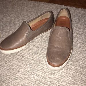 BRAND NEW FRYE SNEAKERS